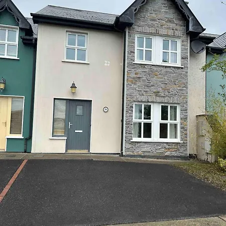 Welcoming In Lovely * Kenmare