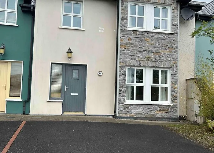 Welcoming In Lovely * Kenmare